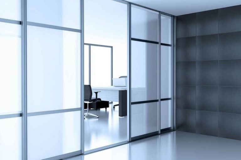 滑動(dòng)門(mén)與平開(kāi)門(mén)&mdash;&mdash;如何為室內(nèi)選擇完美的門(mén)